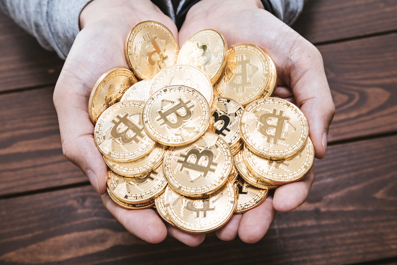 労働者階級の情報源が限定されているので豊かになれない