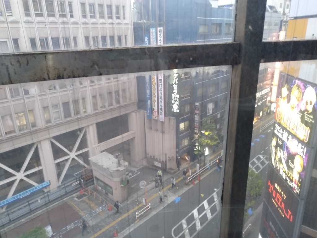 新宿区役所前カプセルホテル