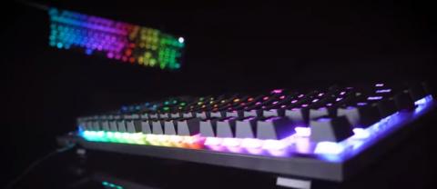 ゲーミングキーボード「HyperX Alloy FPS RGB」が格好良すぎる！